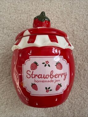 Target Bullseye Playground Strawberry Jam Ceramic Jar with Lid